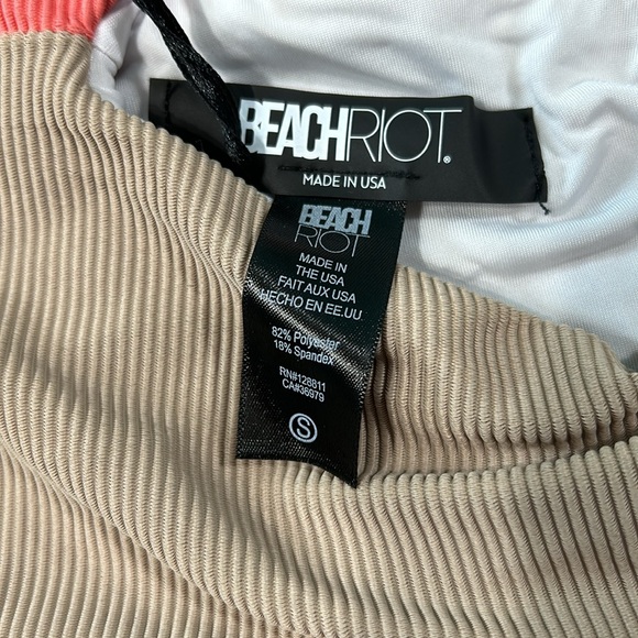 Beach Riot Carlie 1 pc swimsuit - Small & Large  - New 🏝️ - Picture 6 of 7